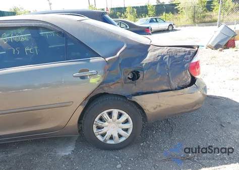 2005 Toyota Camry Le from USA, damaged, VIN 4T1BE32K25U559653